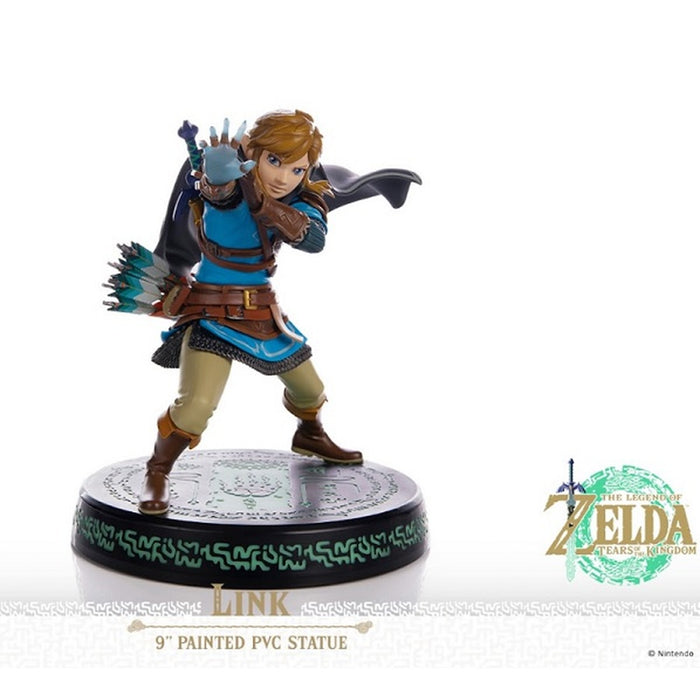 First4Figures Link The Legend of Zelda Tears of the Kingdom PVC statue in window box