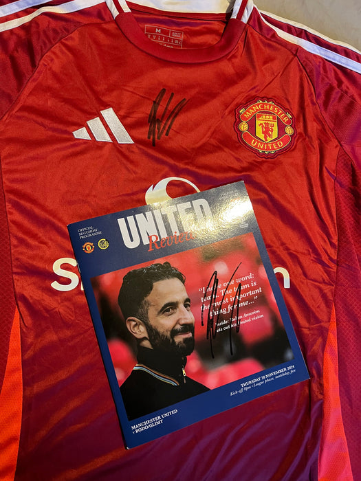 Soccerstarz Man Utd Ruben Amorim Home Kit Tracksuit collectible figure blister pack