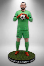 Football's Finest Paris Saint-Germain Figure - Gianluigi Donnarumma