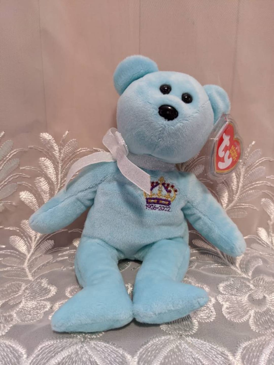 Ty Beanie Boos Queen Elizabeth II plush figure